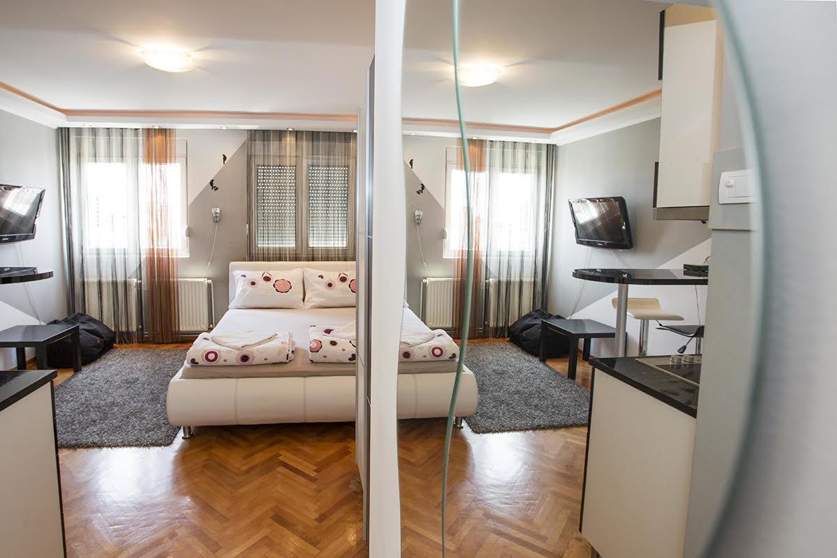 Star Apartment Belgrado Buitenkant foto