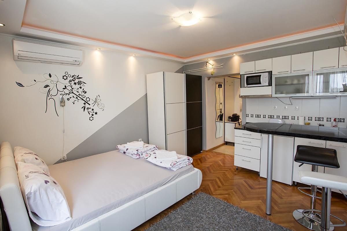 Star Apartment Belgrado Buitenkant foto